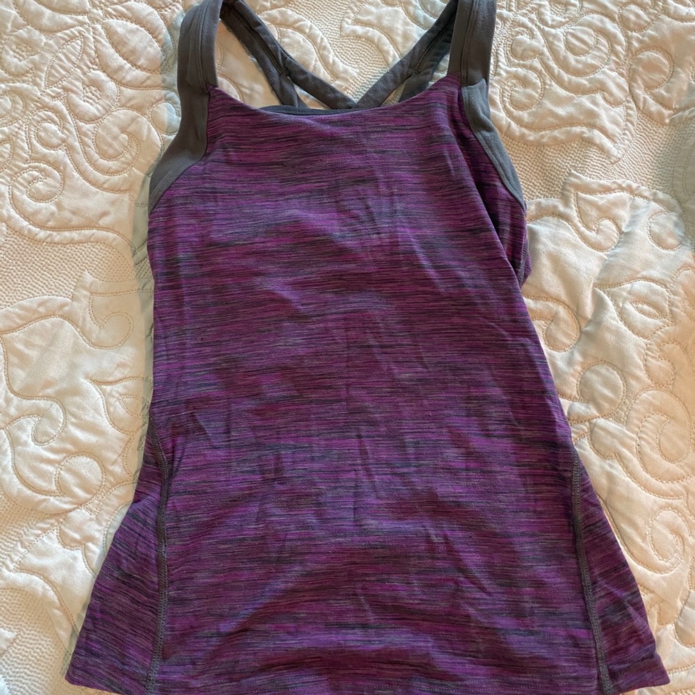 athletic tank top with built in bra
